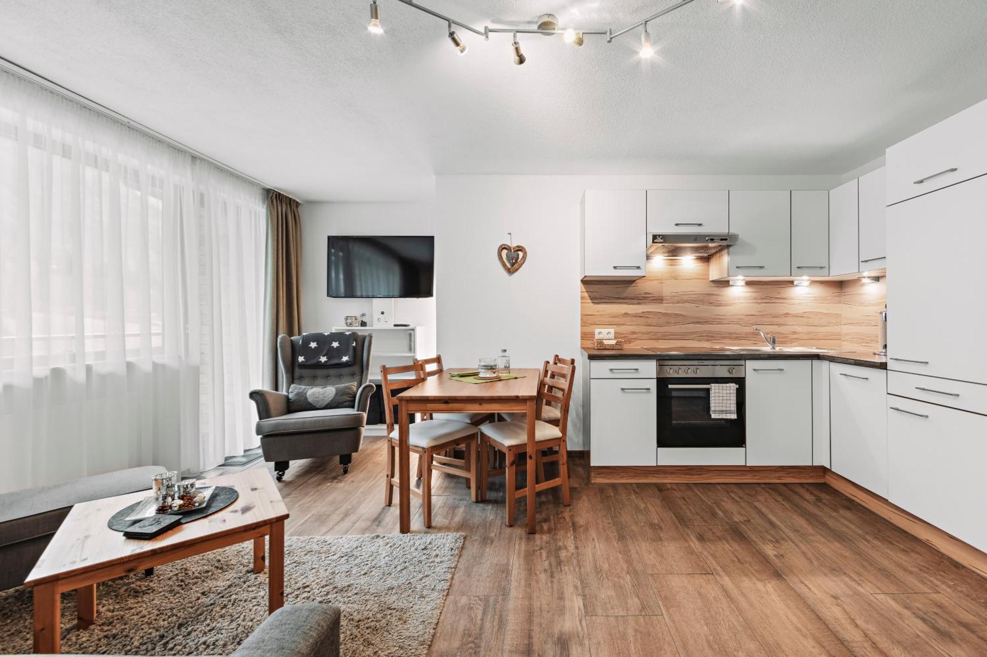 Herzblut Wohlfuehl Appartements 외치 외부 사진