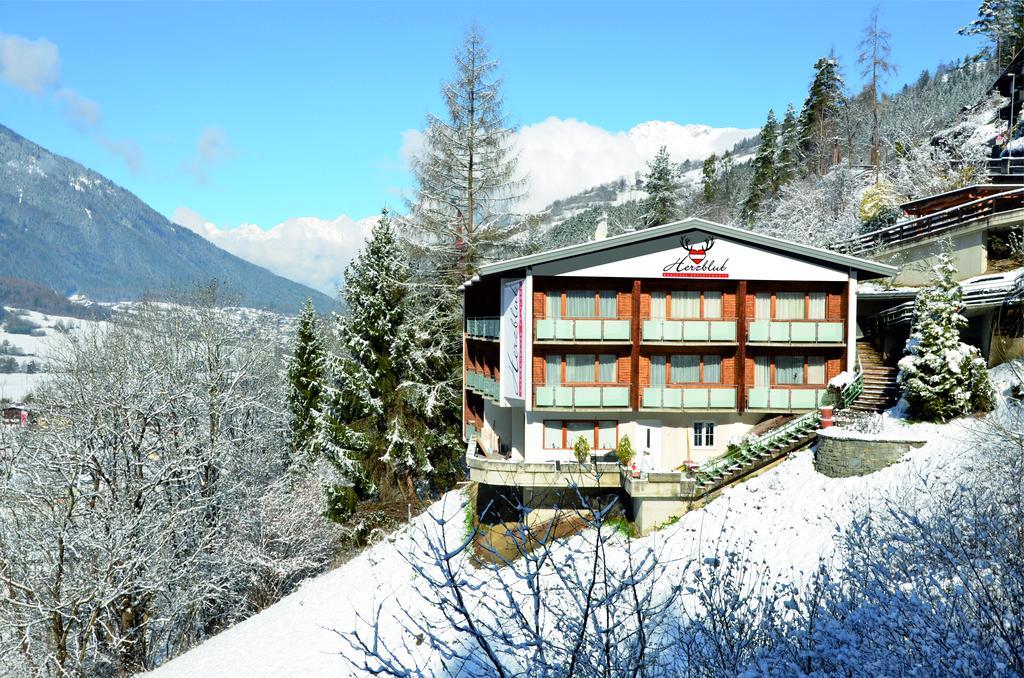 Herzblut Wohlfuehl Appartements 외치 외부 사진